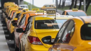 taksiden inmeden once dikkat yolcuya 8 bin 700 tl sofore 17 bin tl cezasi var 1777509 202603161149 20260316114922 3