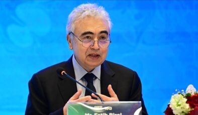 Enerji piyasalarında tarihi hamle: 400 milyon varil petrol Asya yolunda