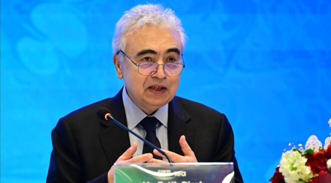 Enerji piyasalarında tarihi hamle: 400 milyon varil petrol Asya yolunda