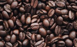 Kahve fiyatları çakıldı! Rekor seviyeden sert dönüş