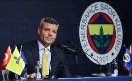 Fenerbahçe Başkanı Sadettin Saran trafik kazası geçirdi