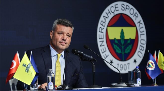 Fenerbahçe Başkanı Sadettin Saran trafik kazası geçirdi