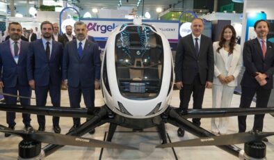 Türk Telekom milli teknolojisiyle gökyüzünde dijital devrim başlattı