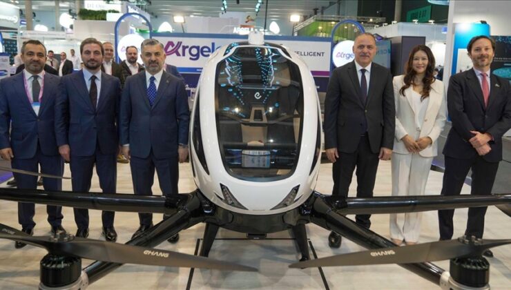 Türk Telekom milli teknolojisiyle gökyüzünde dijital devrim başlattı