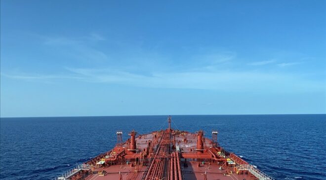 Hürmüz Boğazı’nda tedarik krizi: Jet yakıtı fiyatları ikiye katlandı