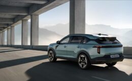 Renault yeni vizyonunu Bursa’dan dünyaya açıyor: Türkiye küresel üretim merkezi oldu