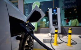 Elektrikli araçlar enerji ithalatını düşürüyor