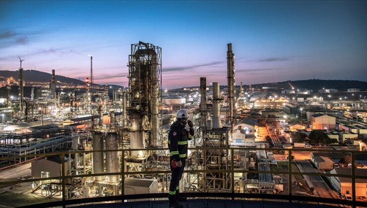 Türkiye stratejik petrol stoklarını piyasaya sunuyor enerji arzını korumak için tarihi adım atıldı