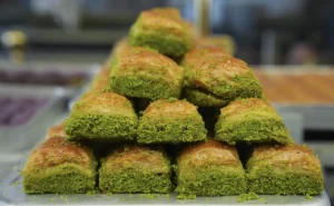 tmsf turkiyenin unlu baklavacisini satisa cikardi 1777690 202603170839 20260317083910 1