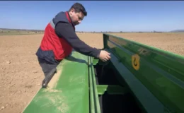 Kütahya’da çörek otu üretimi için çiftçiye yüzde 50 tohum hibesi verildi