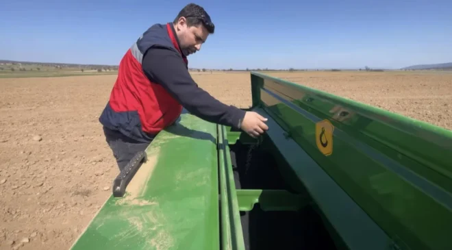 Kütahya’da çörek otu üretimi için çiftçiye yüzde 50 tohum hibesi verildi