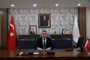 yeni il muduru demir goreve basladi 18350936 amp