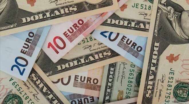 Dolar ve euro güne yükselişle başladı