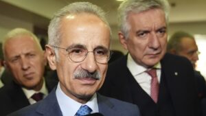 5891b7b58cd1531ab81aa69e24f27f82