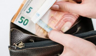 Almanya’da sosyal yardım bombası patladı: Gizli kesinti listesi sızdı