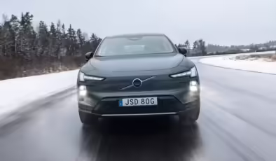 Volvo EX60 banttan indi, yıl ortasında Türkiye’de