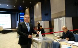 İhracatçıların tercihi değişmedi, Tecdelioğlu yeniden başkan seçildi