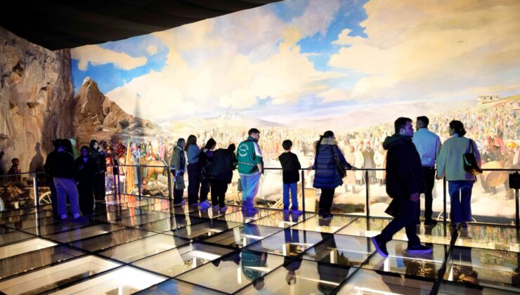 Türkiye’nin ilk uçan sineması Samsun’da açıldı