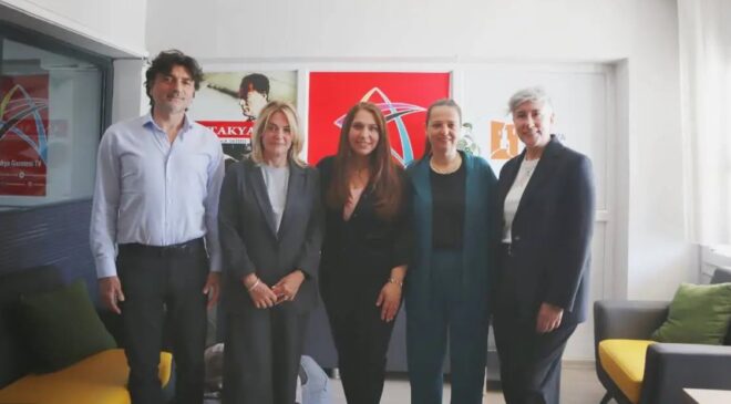 Hatay’da dalgalar umuda dönüşüyor