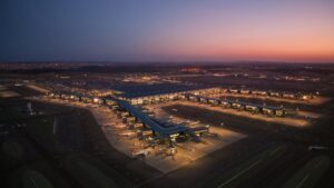 Havalimanlarında 3 aylık rekor: 50 milyona yakın yolcu ağırlandı 4 ff0076ae8b047dc0f7f722842cd59979