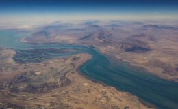 Hürmüz Boğazı ticari geçişlere açıldı