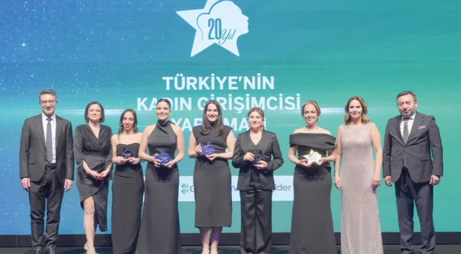 Kadın girişimciler podyumda: İlham veren hikayeler ödülle taçlandı