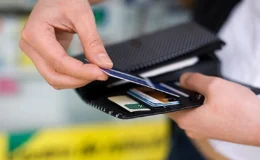 Kredi kartı limitlerinde beklenen kesinti rafa kalktı kullanıcıların yüzde yirmi beşi nefes aldı