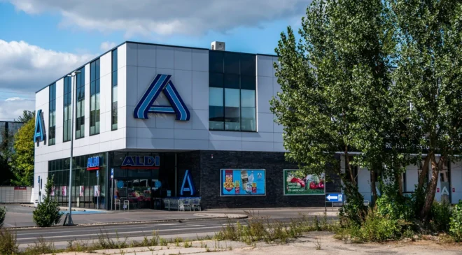 Almanya’da dev market zinciri binlerce kişiyi kapının önüne koyuyor