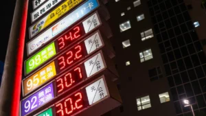 petrol ve gaz fiyatlari yukseldi ulkeler tasarrufa yoneldi dunya kemer sikiyor 1781421 202604030052 20260403005201 2