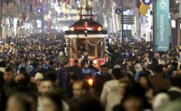 Türkiye’de orta sınıf küçülüyor mu?