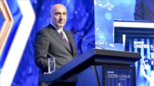 Kamuda üst düzey bayrak değişimleri 3 thumbs b c 1c5253649c11bdc1e6553dc81b00c41d