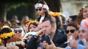 thumbs b c 32ec296889668d0035c9d02e3931d2b3