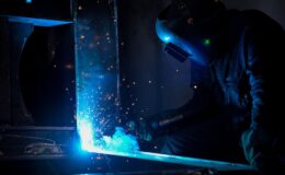 Sanayide kan kaybı, hizmette artış: Ücretli çalışan sayısı 15,5 milyonu aştı