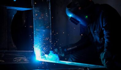 Sanayide kan kaybı, hizmette artış: Ücretli çalışan sayısı 15,5 milyonu aştı