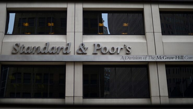 Standart and Poors Türkiye’nin kredi notunu ve durağan görünümünü teyit etti