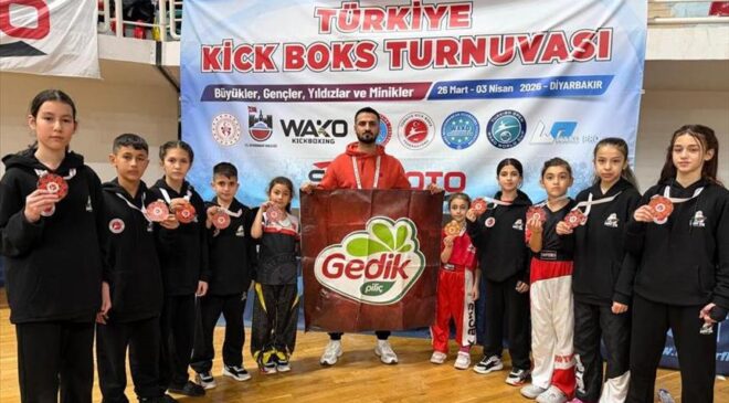Gedik Piliç desteğiyle ringe çıkan sporculardan 10 madalyalık rekor