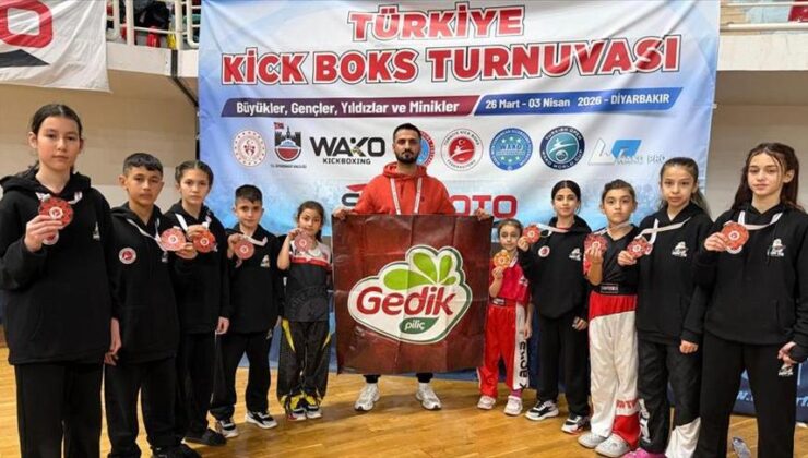 Gedik Piliç desteğiyle ringe çıkan sporculardan 10 madalyalık rekor