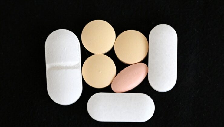 ABD’den ithal ilaçlara yüzde 100 gümrük vergisi darbesi