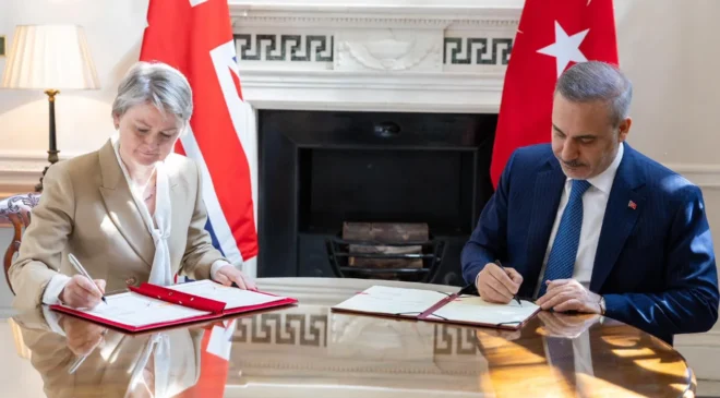 Türkiye ve İngiltere arasında yeni dönem: Stratejik imza Londra’da atıldı
