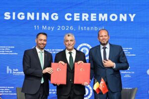 Türkiye-Belçika arasında hedef 15 milyar dolarlık ticaret hacmi 3 1778506256 Turkiye Belcika Is Forumu Imza Toreni