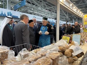 Kazan’da helal rüzgarı: Türk lezzetleri Rusya’yı fethetti!
