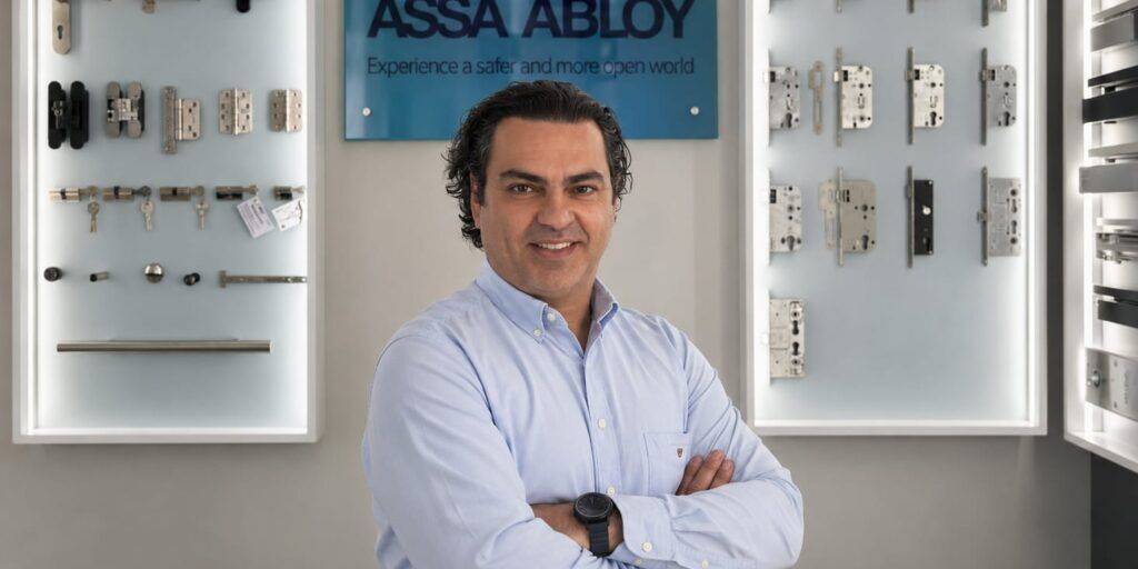 Yeşil binaların yeni gücü: BIM ve akıllı güvenlik sistemleri 3 ASSA ABLOY Turkiye Urun Pazarlama Direktoru Ceki Bennun 1 e1779617953614