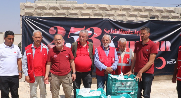 15 Temmuz Derneği ve Türk Kızılay’dan İdlib’de anlamlı organizasyon