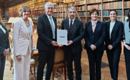 TÜSİAD heyeti Paris’te temaslarda bulundu