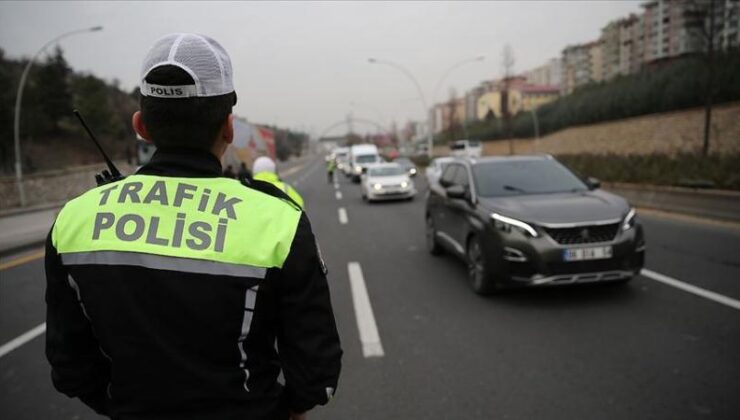 Trafikte “ceza” etkisini gösterdi: Kural ihlalleri bıçak gibi kesildi!