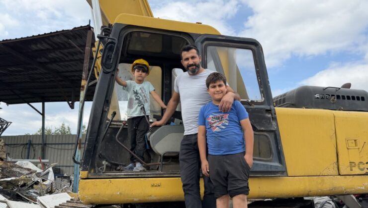 6 yaşındaki Hasan Efe, dev iş makinelerini oyuncak gibi kullanıyor