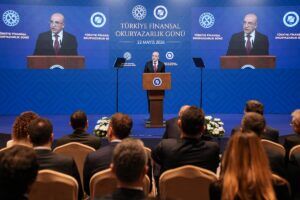 Bakan Şimşek: Finansal bilinci ve yatırım kültürü güçlü bir toplum hedefliyoruz 3 b38382ae823b908c821fdbc05f7f7b1d