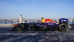 Bakan Ersoy: Türkiye artık 200’e yakın ülkeden turist ağırlıyor 4 formula 1 2456345