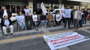izmirli belediyelerde isyan buyuyor karsiyakada da isciler de ayaklandi 1788408 20260504202123