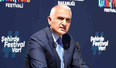 Bakan Ersoy: Türkiye artık 200’e yakın ülkeden turist ağırlıyor